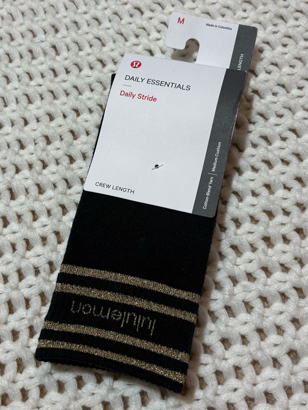NWT lululemon daily stride crew sock black/gold